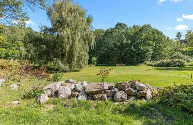 130 Dutton Hill Gallery 4