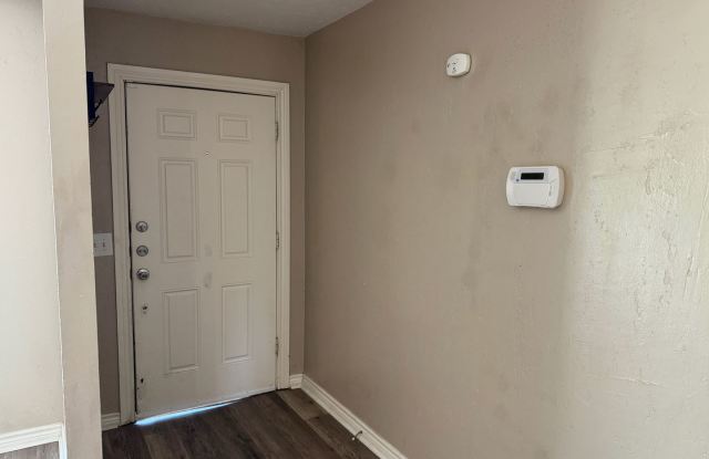 3 Bed 2 Bath With Two Living Areas In University Park Gallery 3