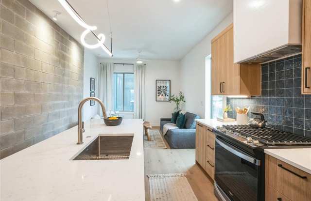 Stunning 3-bed/3-bath Condo Available For Lease photos photos