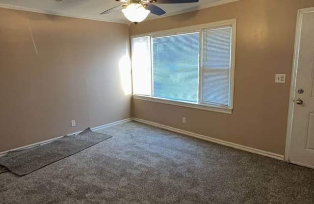 FOR RENT 1410 HUDSON, ENID, OK 73703 Gallery 4