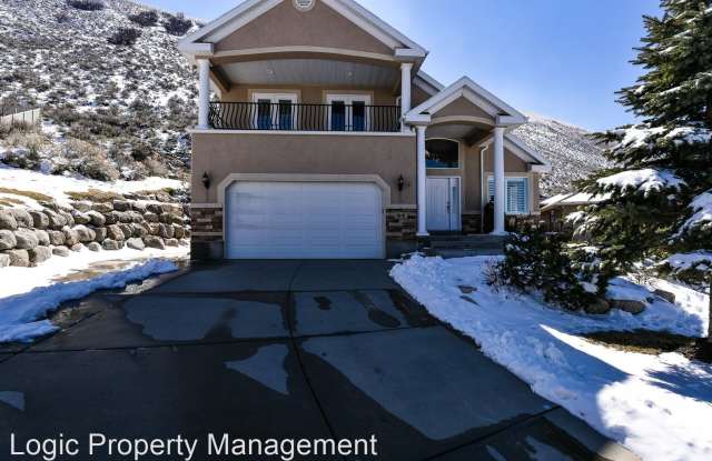 84 Manila Dr. Gallery 3