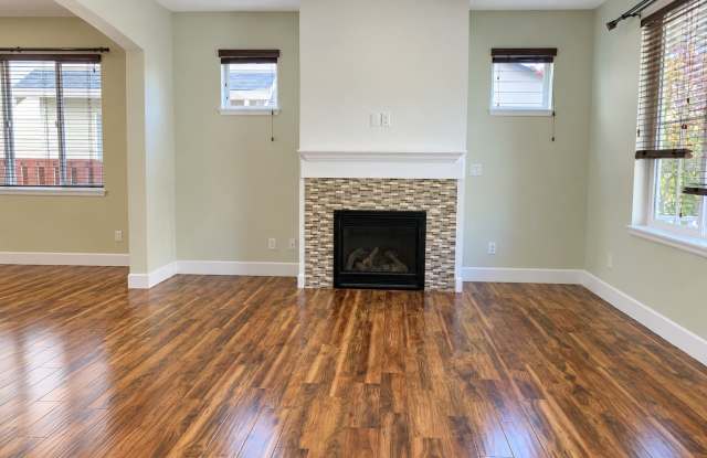 Delightful 3-Bedroom | 2.5-Bath | Corner-Lot Townhome | North Bethany | Excellent Location | A+ Schools! Gallery 4