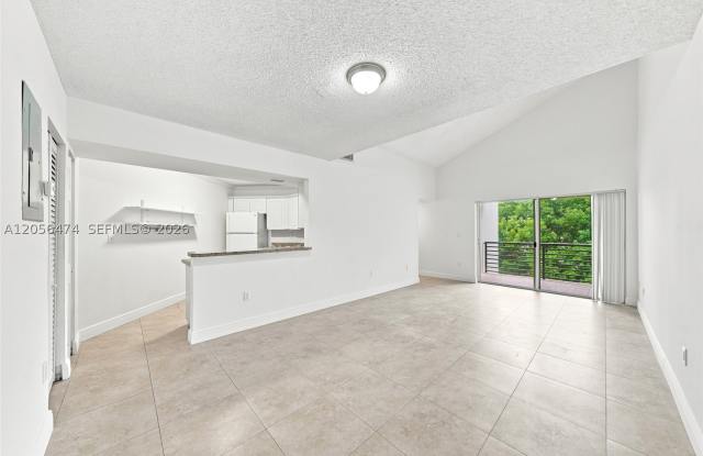 9735 Fontainebleau Blvd photos photos