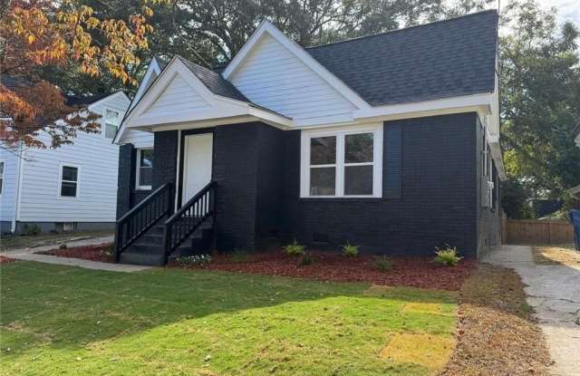 1332 Thurgood Street SW photos photos