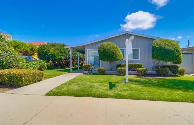 1 Bed/1 Bath Pacific Beach - 951 Opal Street, San Diego, CA 92109