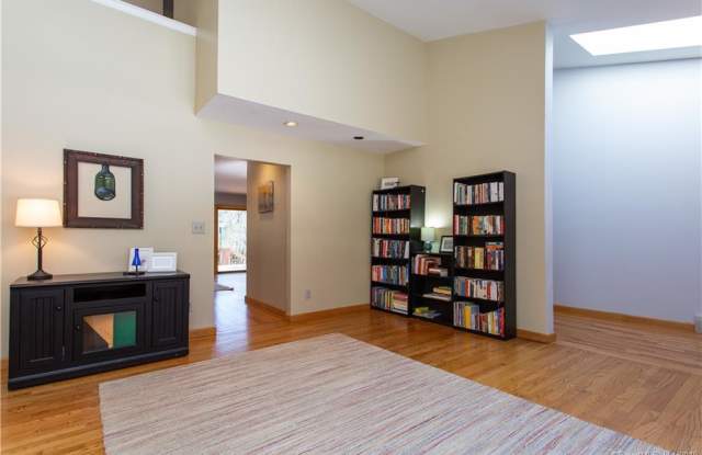 100 Old Canal Way Gallery 4