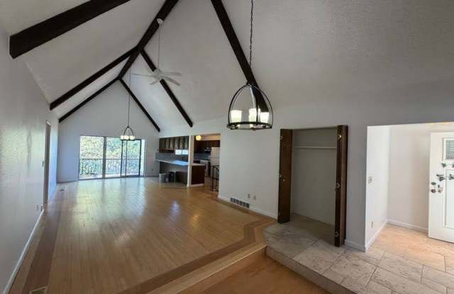 3 Bedroom Home with 2-Car Garage in Centerville photos photos 3 Bedroom Home with 2-Car Garage in Centerville photos photos