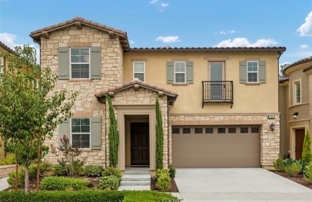 225 Pinnacle Drive - 225 Pinnacle Drive, Lake Forest, CA 92630