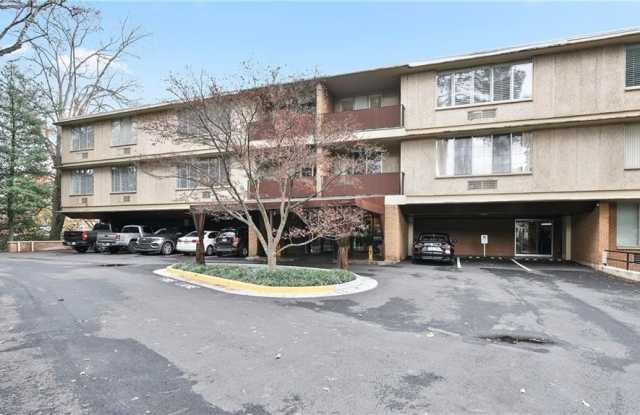 2637 Peachtree Road NE unit: 207 photos photos