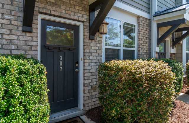 Available Now! Cozy 2 bedroom townhome nestled in Brightleaf At The Park Gallery 3