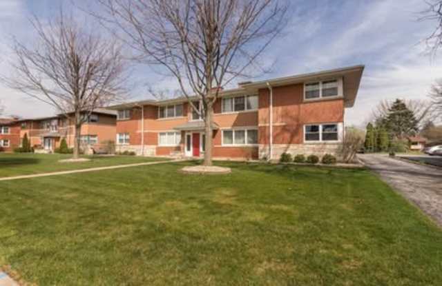 1321 Balmoral Ave photos photos