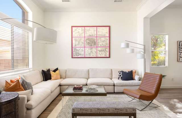 Furnished 4BR Pool Home in North Palm Desert, Monthly Rental Gallery 2