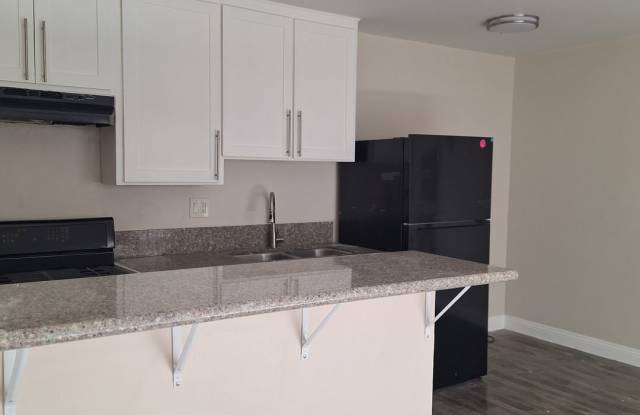 Las Palmas Apartments Gallery 3