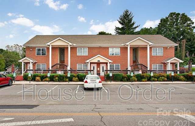 59 Mulberry St - 59 Mulberry Street, Clyde, NC 28721