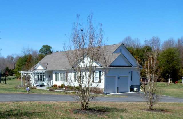 Old Fredericksburg Road 4646 photos photos