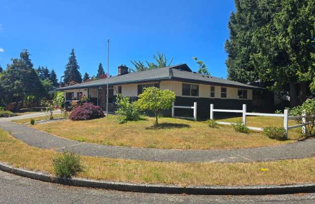 Spacious North Tacoma Rambler photos photos