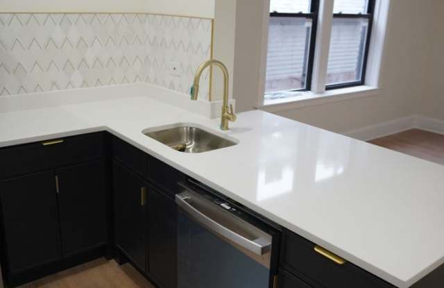 4636 Hamilton Avenue photos photos