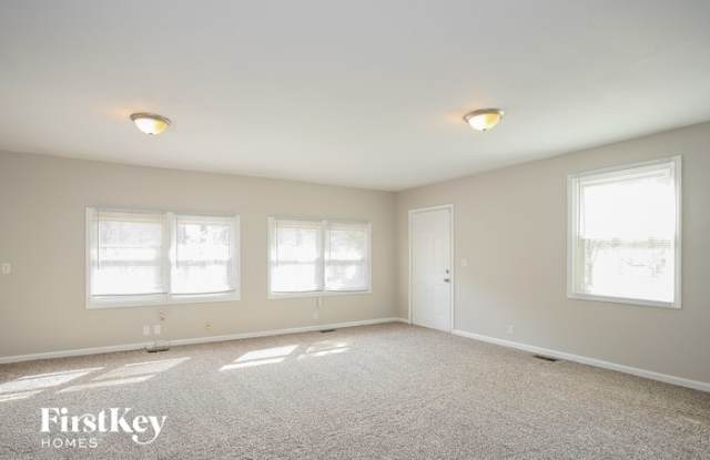 6925 Bloomfield Drive East Gallery 3