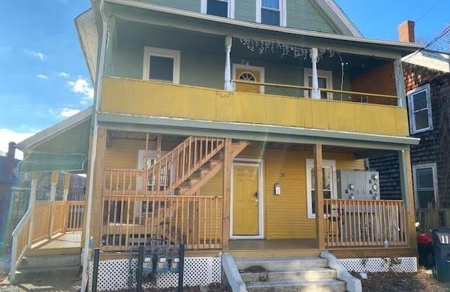 26 Maple Avenue - 26 Maple Avenue, Willimantic, CT 06226
