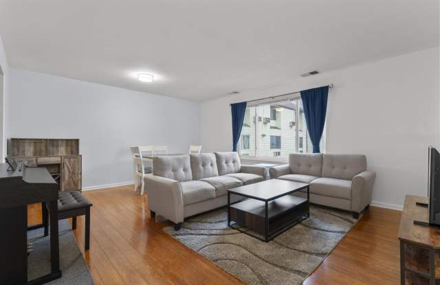 2 Washington Court photos photos