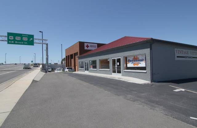 507 Memorial Blvd Gallery 4