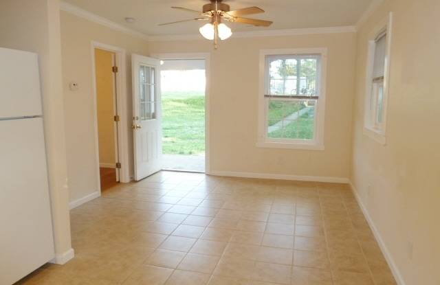Great location for this updated 4br 2ba house w/ off-street parking. Walk to UNC Campus! Gallery 3