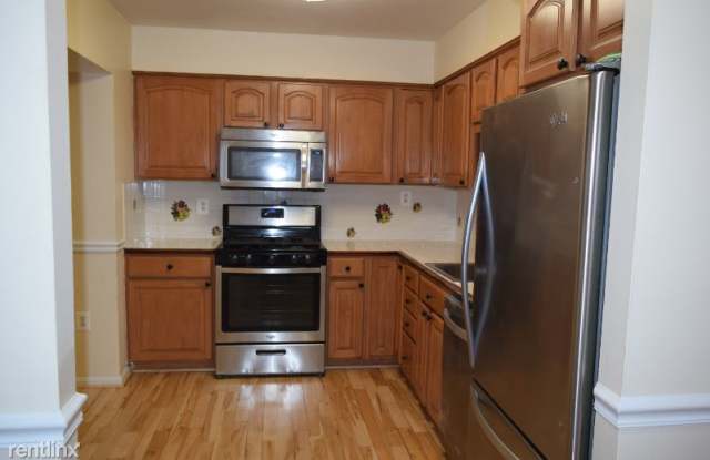 3053 Hickory Grove Ct. Gallery 3