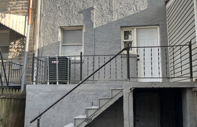 3842 8th Street - 1 Gallery 3
