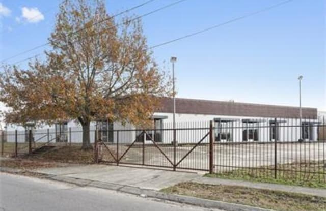 2806 Higgins Boulevard - 2806 Higgins Boulevard, New Orleans, LA 70126