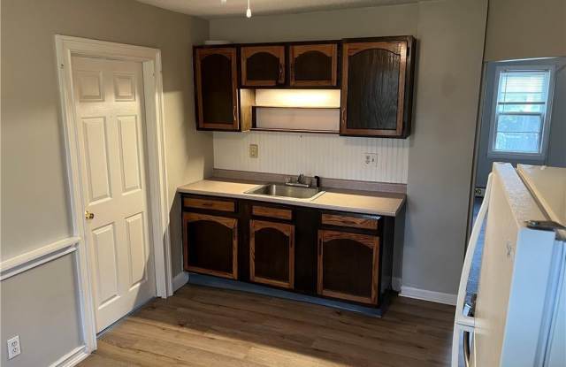 195 Windsorville Road Gallery 4