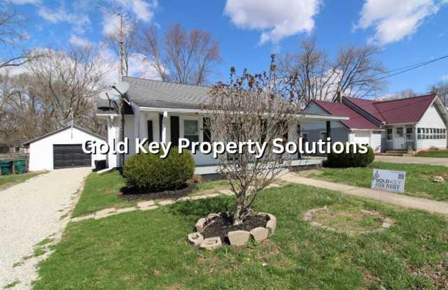 MUNCIE 3 BR 1 BA House with Garage and Covered Porch (SECTION 8 APPROVED) photos photos