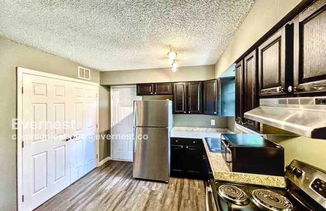 3340 Roadrunner Trail photos photos