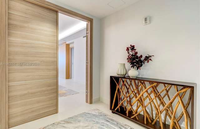 515 Valencia Ave photos photos