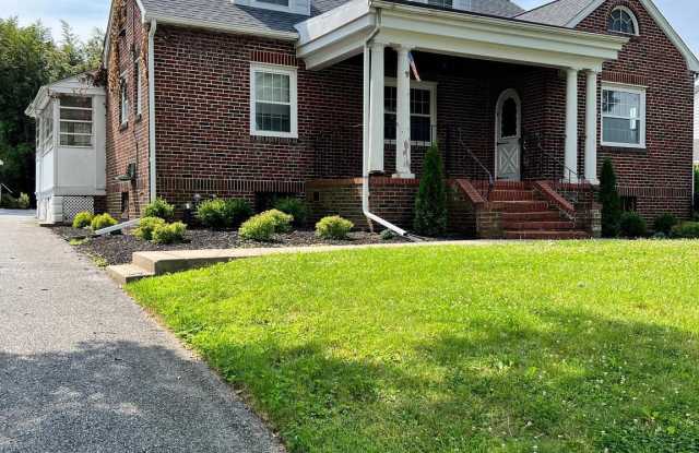 9409 BELAIR Road Gallery 2