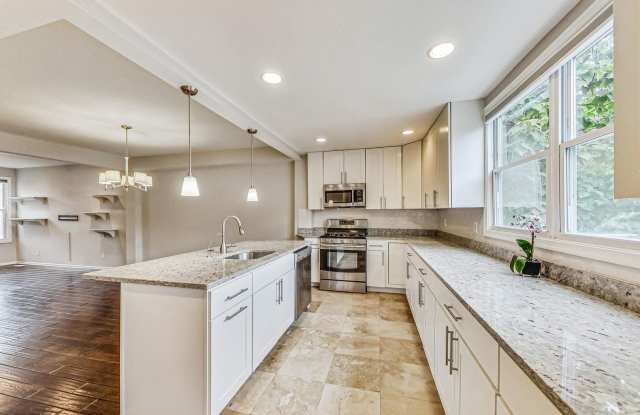 Coming Soon! Gorgeous 4 Bed + 3.5 Ba totally renovated row home in Columbia Heights photos photos