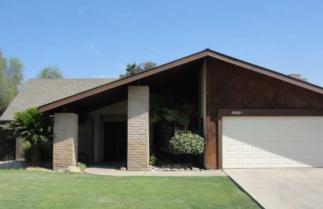 Spacious 3 bedroom, 2 bath home Gallery 1