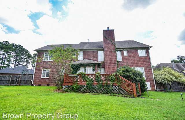 590 Ambrose Pl Gallery 3