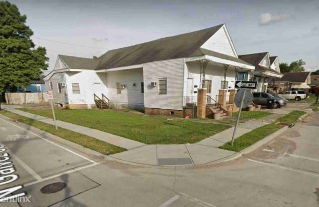 2035 Arts St C - 2035 Arts Street, New Orleans, LA 70117