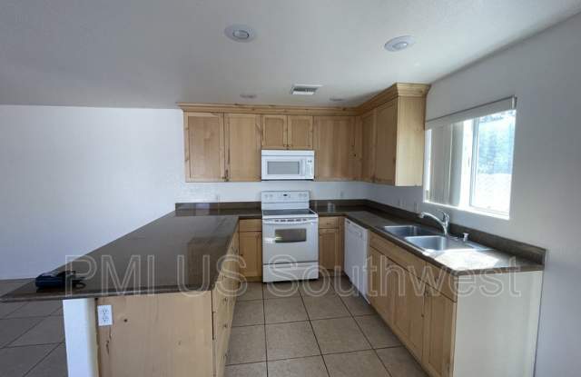 384 Anna Cir Gallery 3