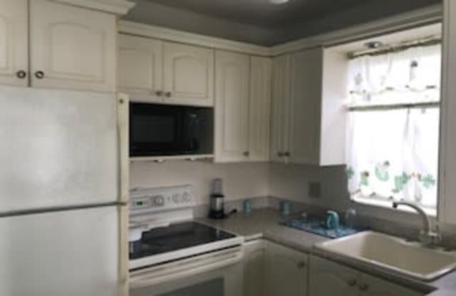 104 Westbury East - 104 Westbury Circle, Deerfield Beach, FL 33442