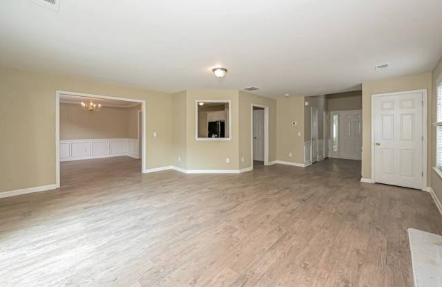 1453 Springvale Street photos photos