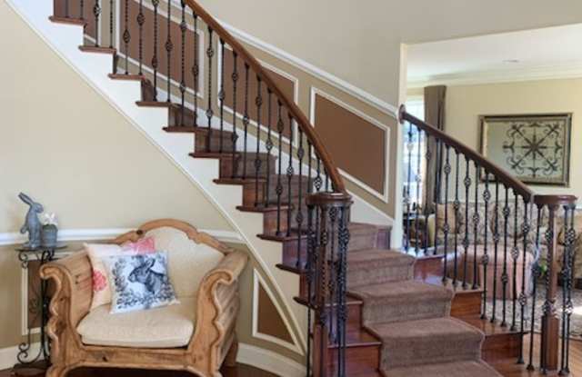 Stunning fully furnished four-bedroom, four-bath home in Shakopee/Prior Lake! photos photos