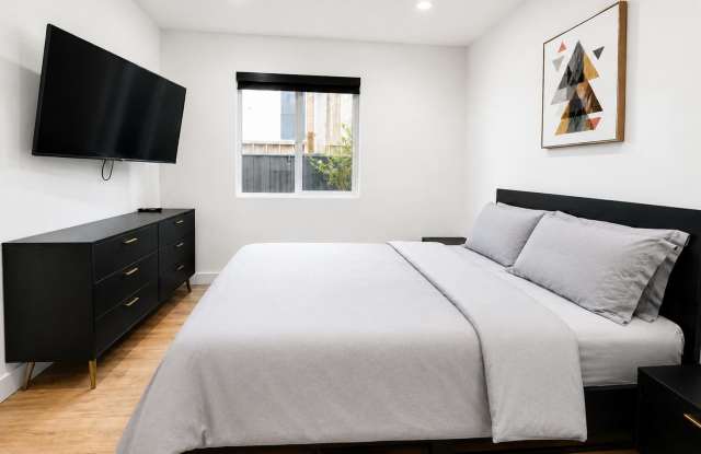 5735 Wilhelmina Ave Gallery 2