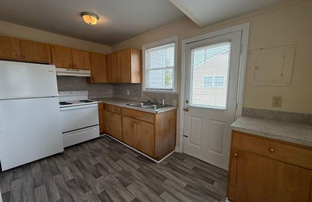 Nice 3 bedroom, 1 bath Duplex Gallery 3