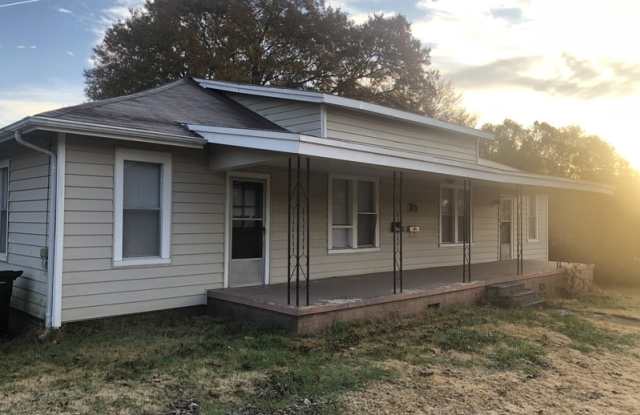 268 8th Avenue - 268 8th Avenue, Cramerton, NC 28032