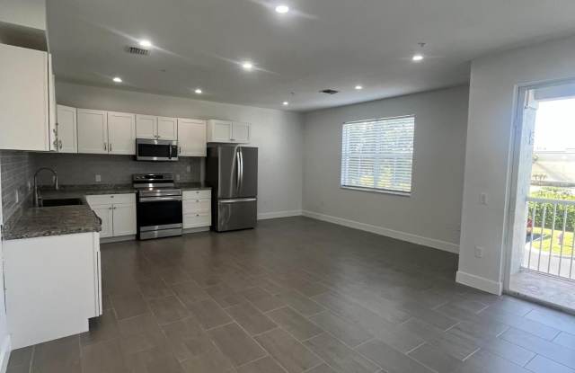 2137 SHOMA Drive Gallery 2