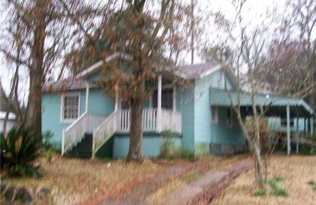 35 Ryan Street - 35 Ryan Street, Chickasaw, AL 36611