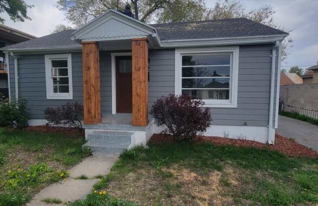 Cute Remodeled 4 Bedroom House for Rent in SLC! photos photos