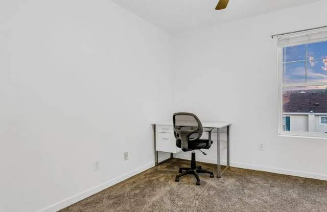 3970 Colorado Avenue Gallery 2