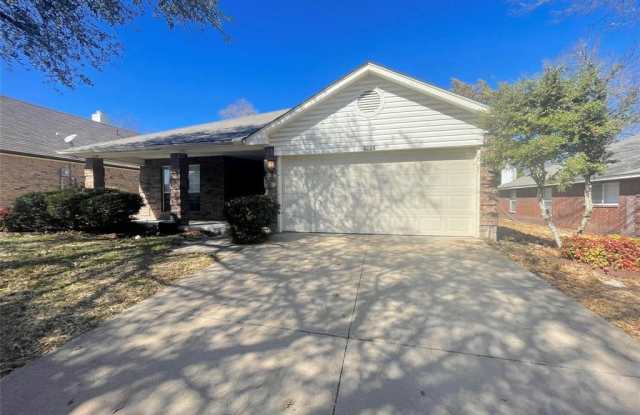 8209 Newport Drive Gallery 2